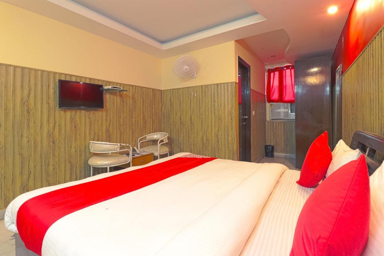 Oyo 834 Shree Balaji Hotel 파리다바드 외부 사진